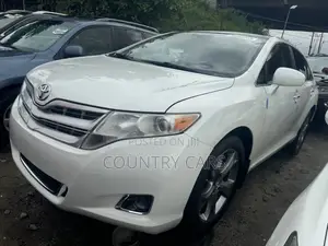 Toyota Venza V6 AWD 2010 Off white