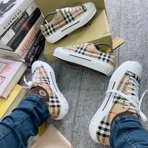High Quality Burberry Fall Winter Low Top Luxury Sneakers