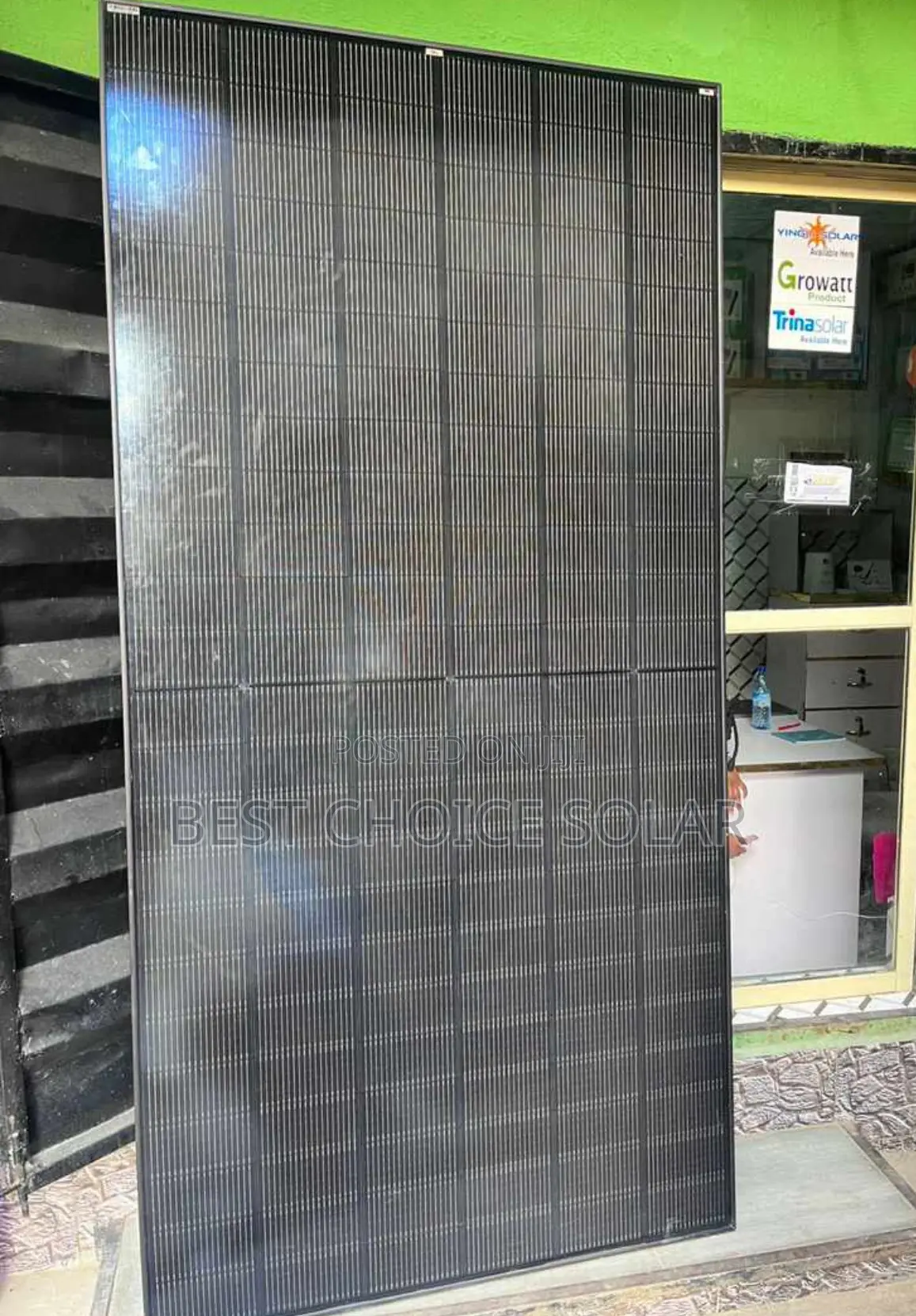 550w Halfcut Canadian Solar Panel All Black