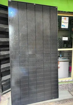 550w Halfcut Canadian Solar Panel All Black