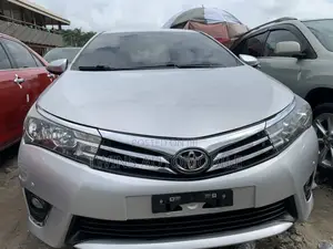 Toyota Corolla 2017 Silver