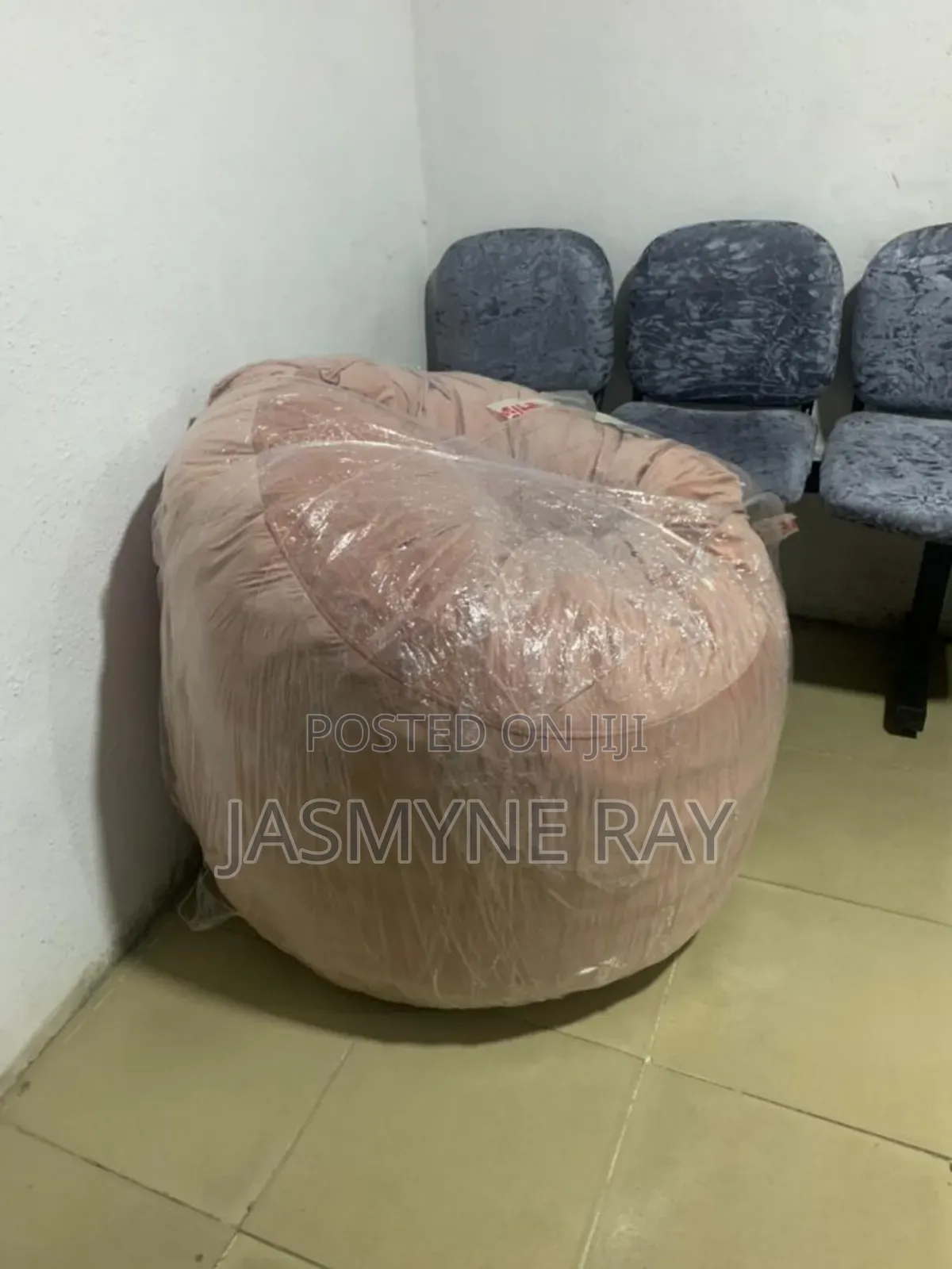 Very Comfy 4ft Bean Bag With Stool