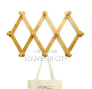 Expandable Wooden Hanger