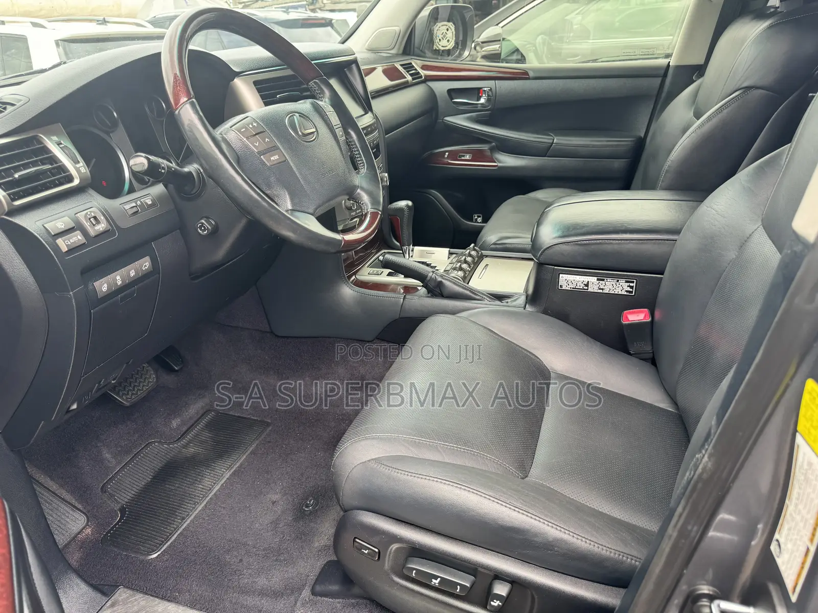 Lexus LX 570 AWD 2014 Gray