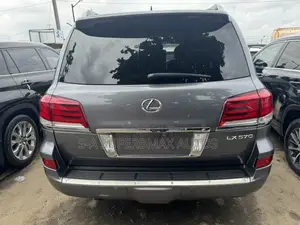 Lexus LX 570 AWD 2014 Gray