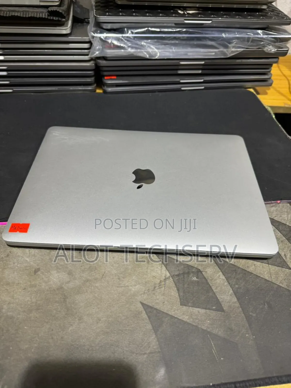 Laptop Apple MacBook 2018 16GB Intel Core I5 SSD 1T