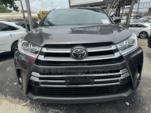 Toyota Highlander 2018 Gray