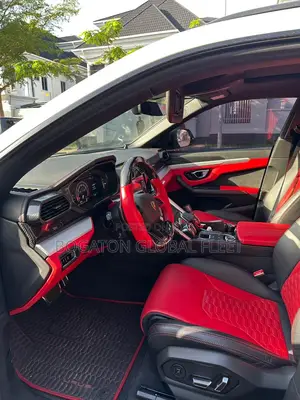 Lamborghini Urus for Rent (White)