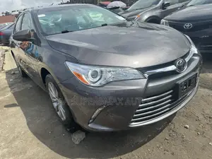 Toyota Camry 2016 Gray