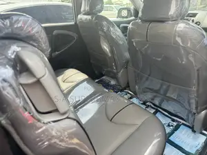 Toyota RAV4 Limited 4x4 2009 White