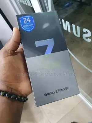 New Samsung Galaxy Z Flip3 5G 128 GB Black