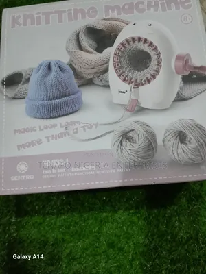 Knitting Machine