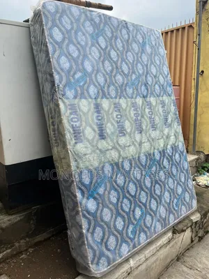 4 1⁄2 by 6 by 10 Inches Unifoam Onyx Plus