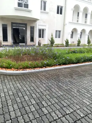 3bdrm Block of Flats in Banana Island, Ikoyi for rent