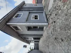 2bdrm Block of Flats in Port-Harcourt for rent