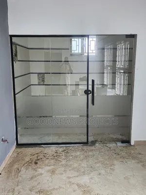 Office Glass Partitioning (Black Accessories