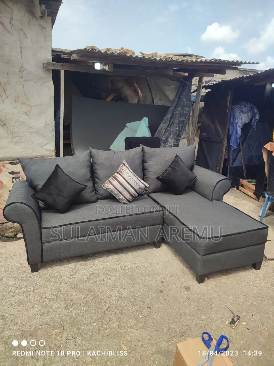 Standard L Shape Chairs