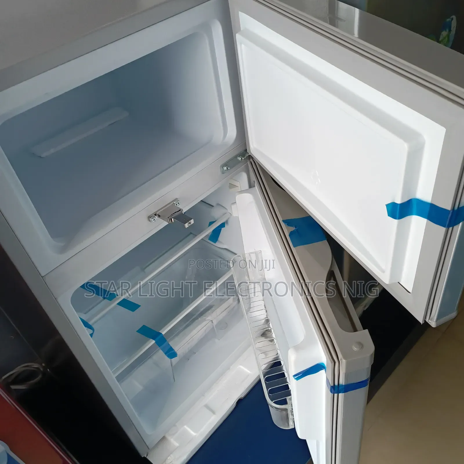 Double Door Refrigerator Polystar 1