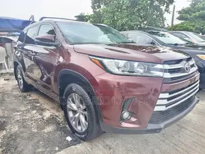 Toyota Highlander 2015 Red
