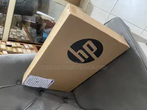 New Laptop HP 240 G8 8GB Intel Core I5 SSD 512GB