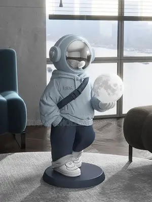 ‘Kanye West’ Floor Lamp