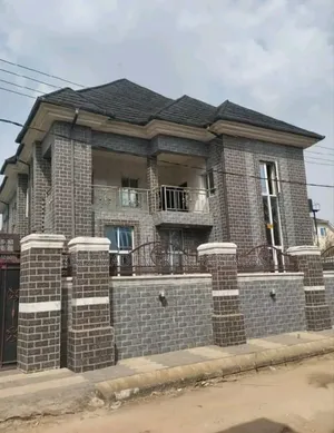 6bdrm Duplex in Akanawu Estate , for sale