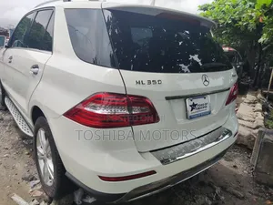 Mercedes-Benz M Class 2014 White