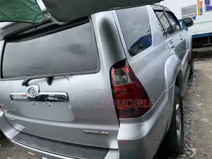 Toyota 4-Runner Limited 2008 Silver