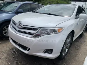 Toyota Venza AWD 2012 White