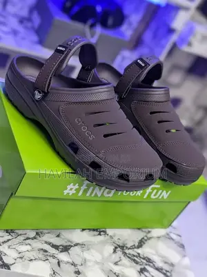 High-Quality Yukon Crocs Slippers