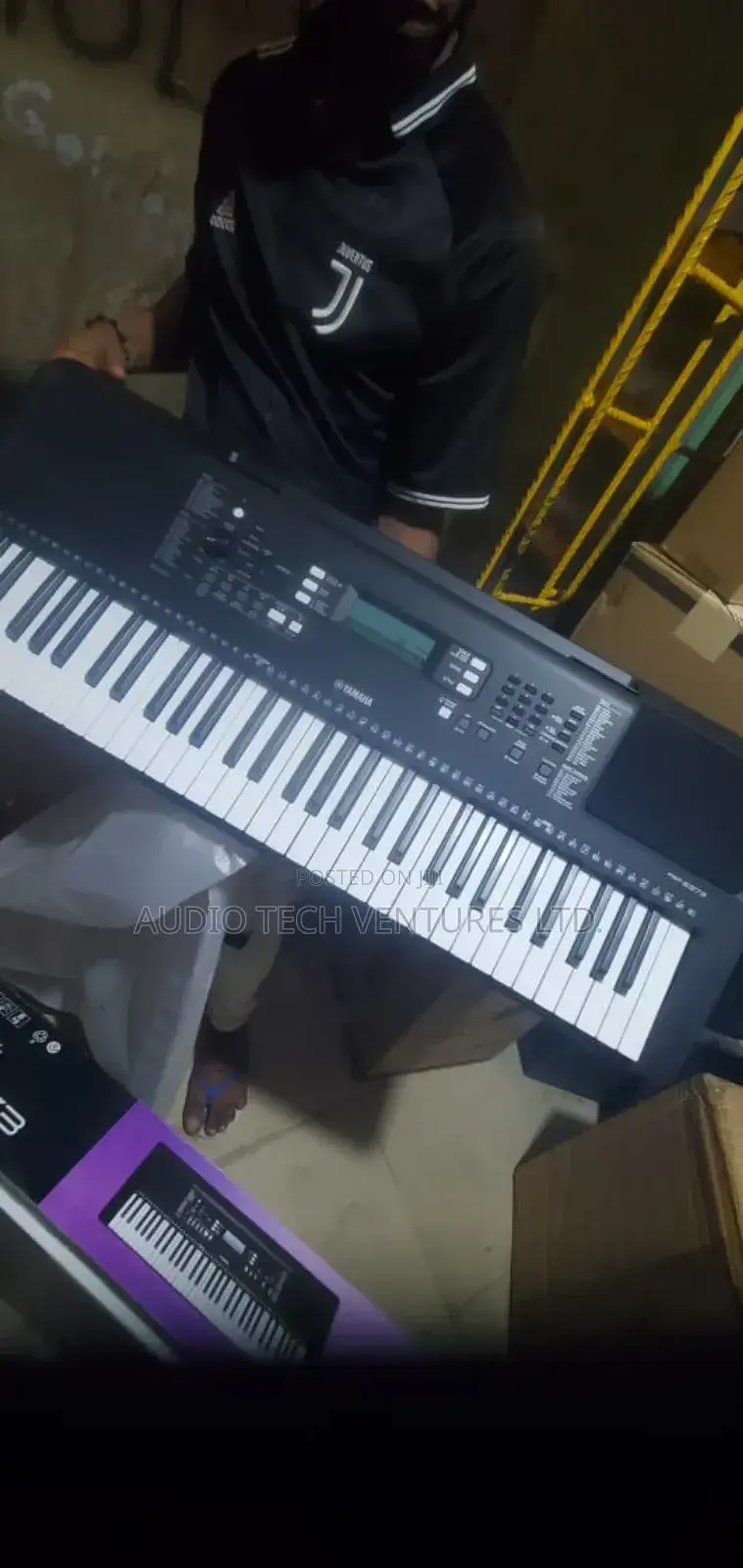 Yamaha Keyboard PSR E373