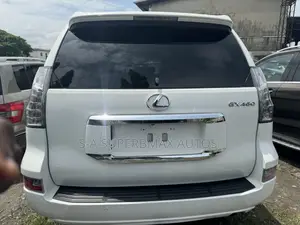 Lexus GX 460 Luxury 2015 White