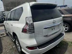 Lexus GX 460 Luxury 2015 White