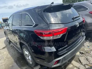 Toyota Highlander 2017 Black