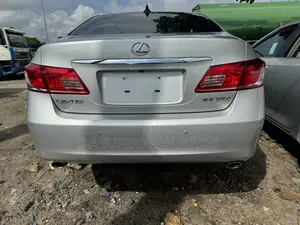 Lexus ES 350 2011 Silver