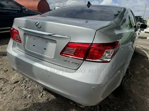 Lexus ES 350 2011 Silver
