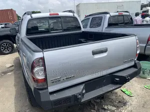 Toyota Tacoma Double Cab V6 Automatic 2010 Silver