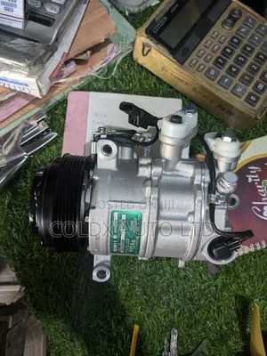 OEM Brand New Mercedes Benz W205 Compressor