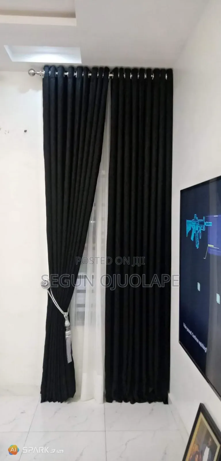 Curtains and Window Blinds