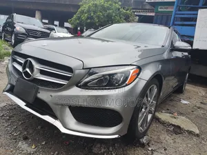 Mercedes-Benz C300 2016 Gray