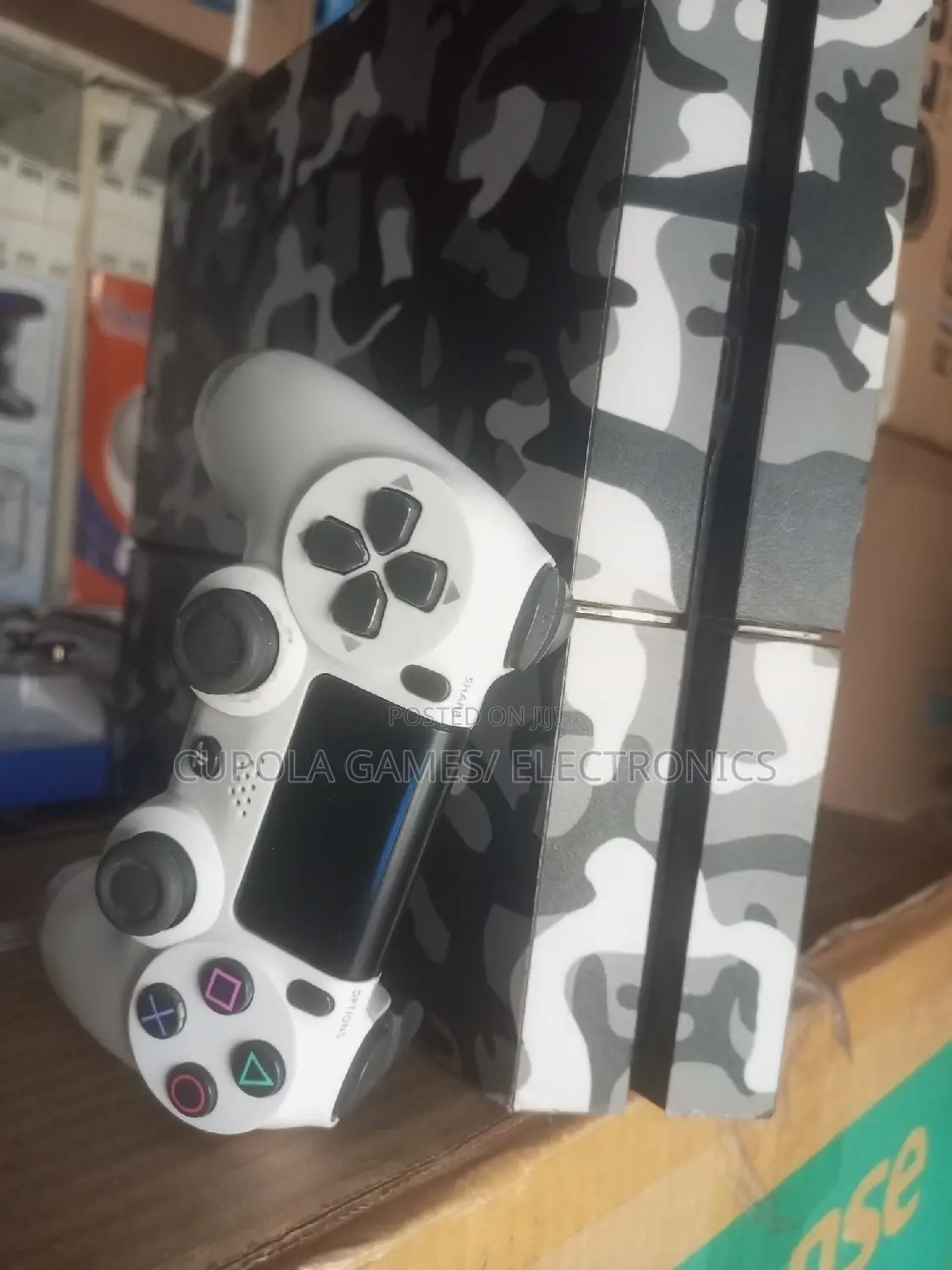 Ps4 Console, Hacked and Acccessorie