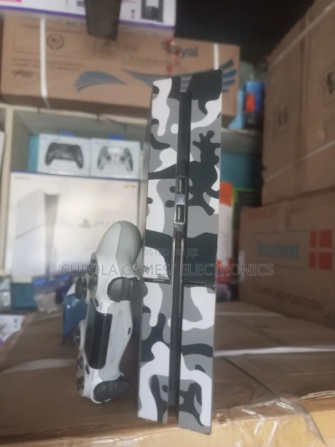 Ps4 Console, Hacked and Acccessorie