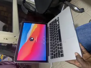 Laptop Apple MacBook Pro 8GB Intel Core I5 SSD 256GB