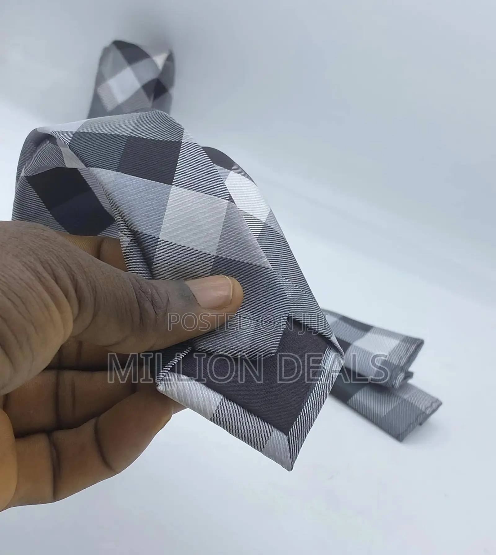 Classic Stylish Tie N Pocket Square Stripes