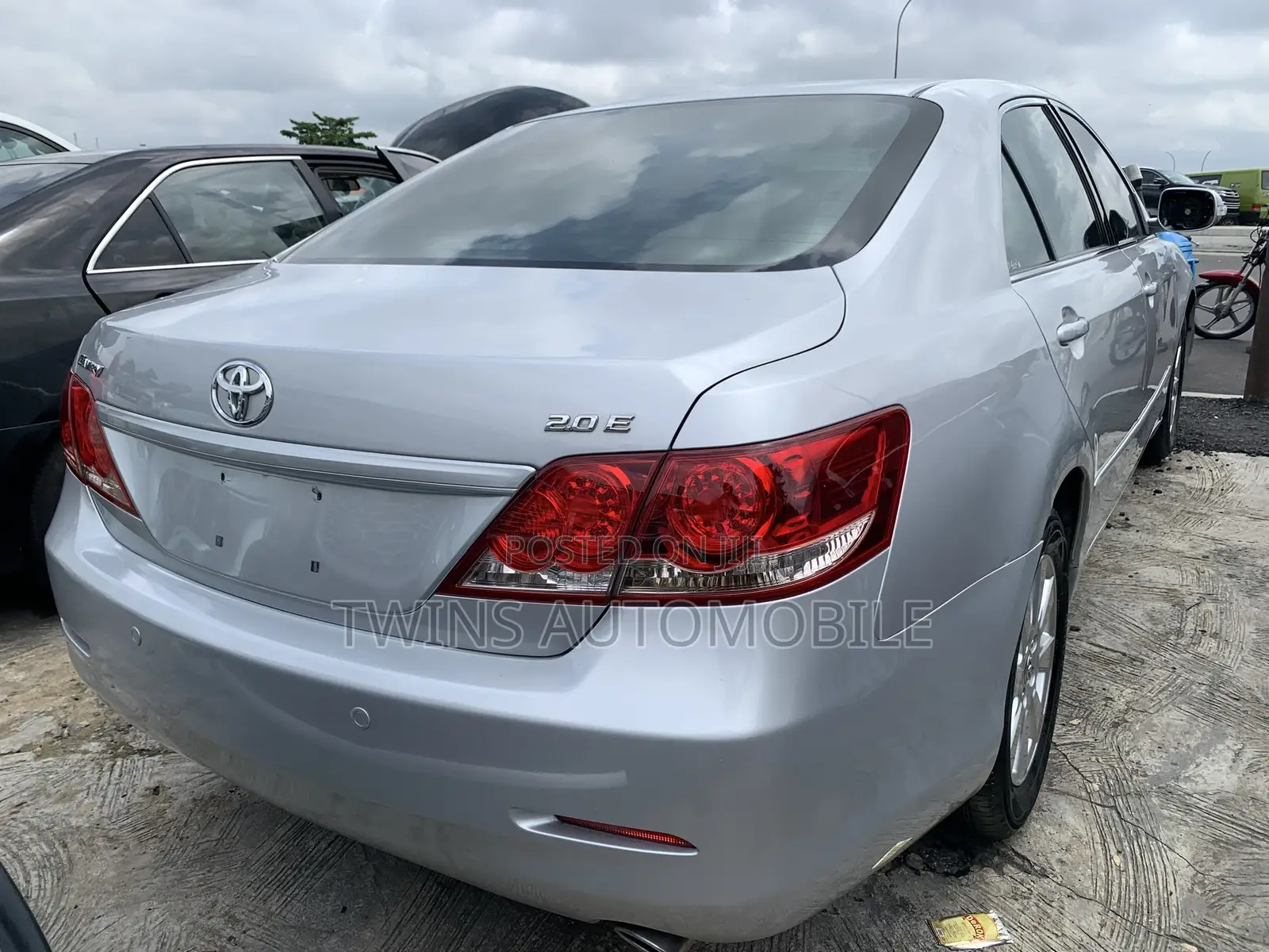 Toyota Camry 2011 Silver
