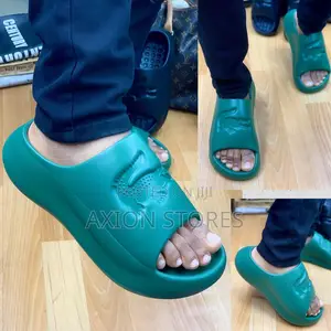 Quality LACOSTE Slides
