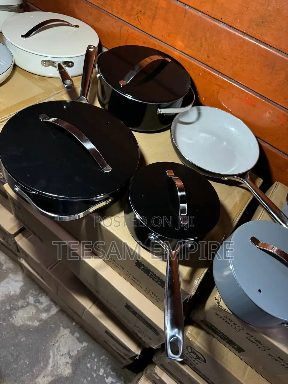 Caraway Cookware Set