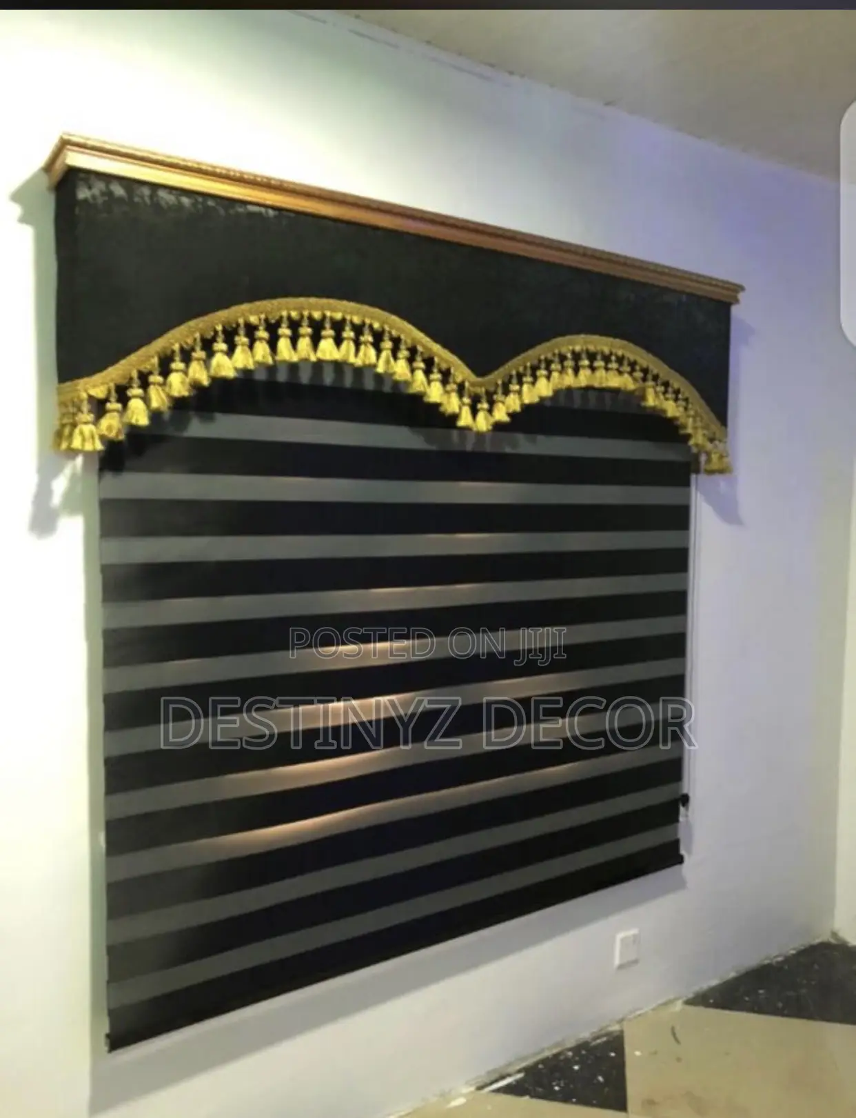 Window Blinds With Headboard