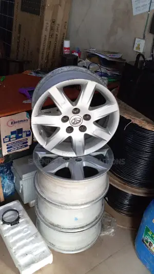 Toyota Camry 16 Rim Alloy Wheel
