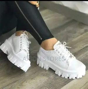 High Quality Shoe